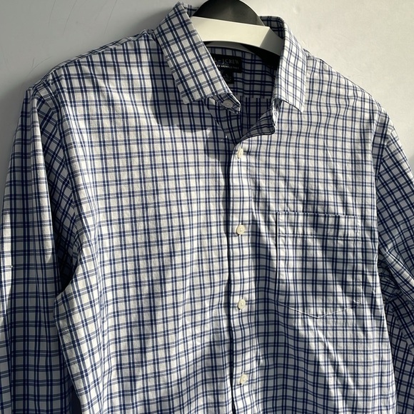 J. Crew Flex Thompson Flex Wrinkle Free Blue and White Shirt Large - Picture 15 of 17